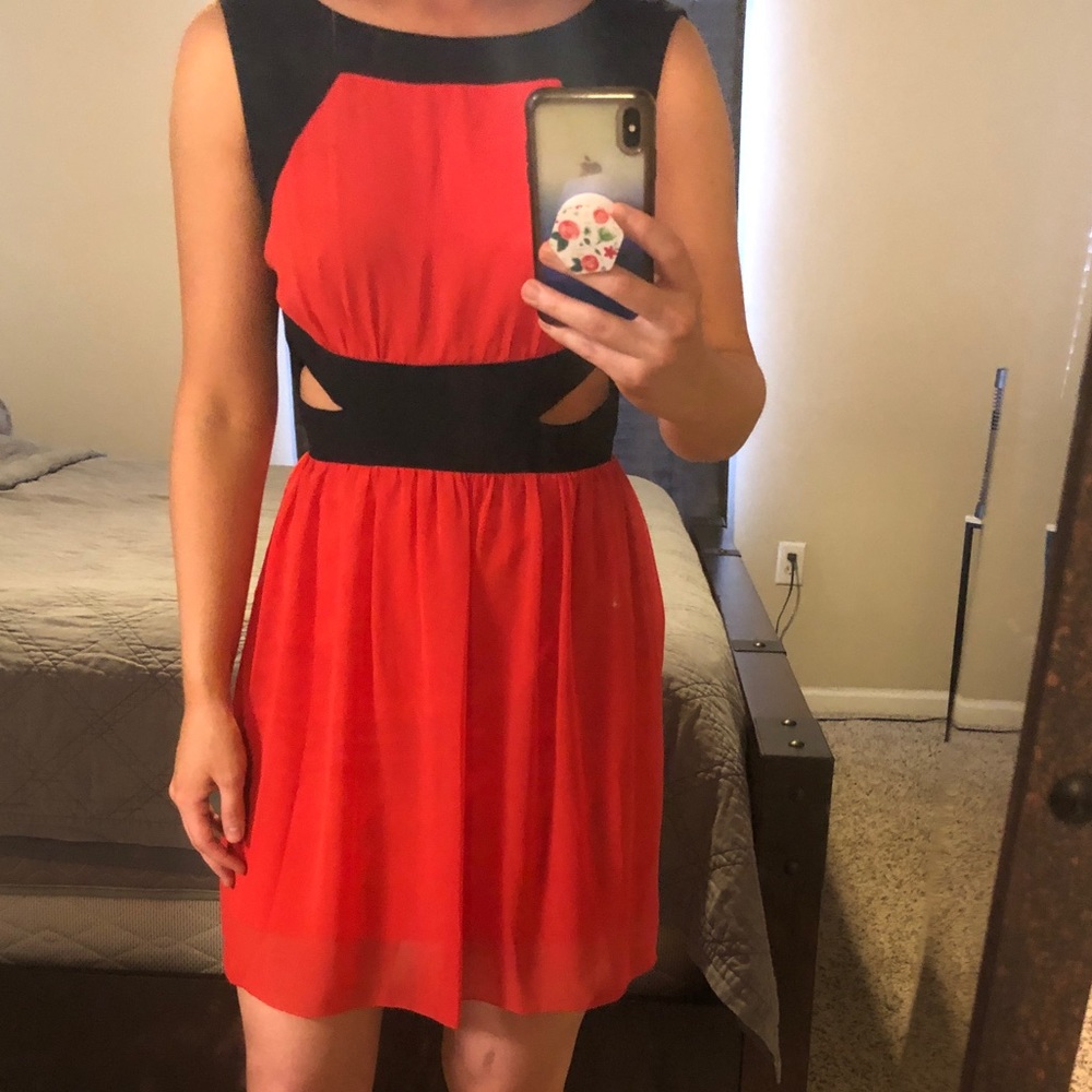 Formal mini dress - Picture 1 of 7
